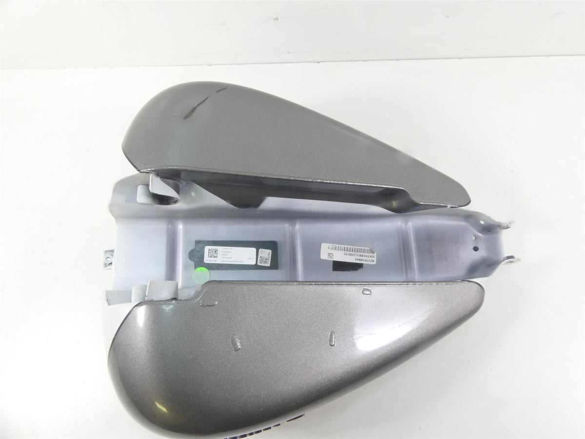 2020 Indian Roadmaster Fuel Gas Petrol Tank Reservoir -Read 1021997-329 {{ shop.shopifyCountryName }} - Mototech271
