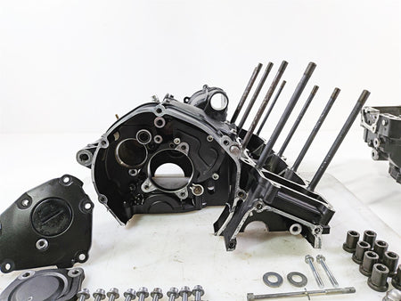 2008 Yamaha YZF R1 RN19 Engine Crank Case Set N516E 4C8-15100-00-00 4C8-15100-19 {{ shop.shopifyCountryName }} - Mototech271
