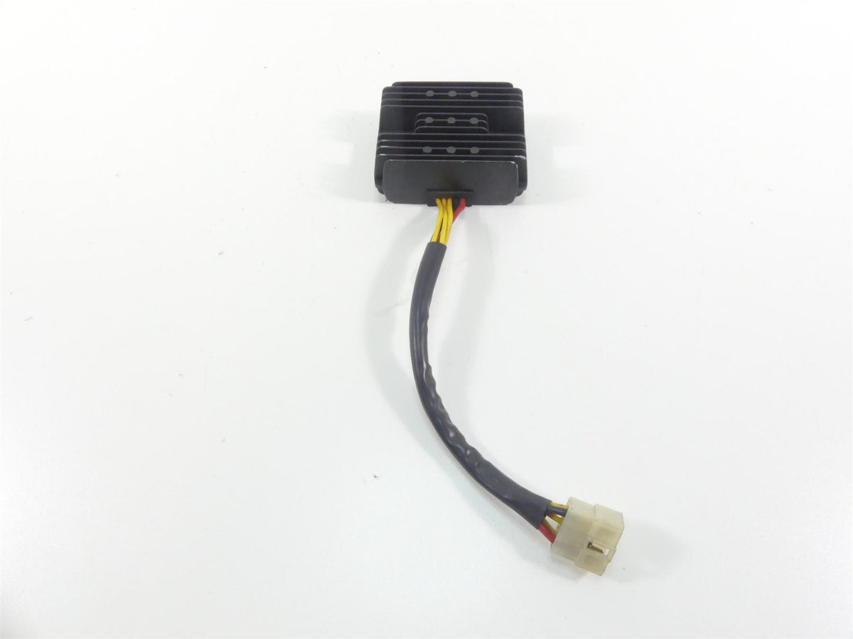 2002 Triumph Bonneville America Rectifier Voltage Regulator T1300889 {{ shop.shopifyCountryName }} - Mototech271