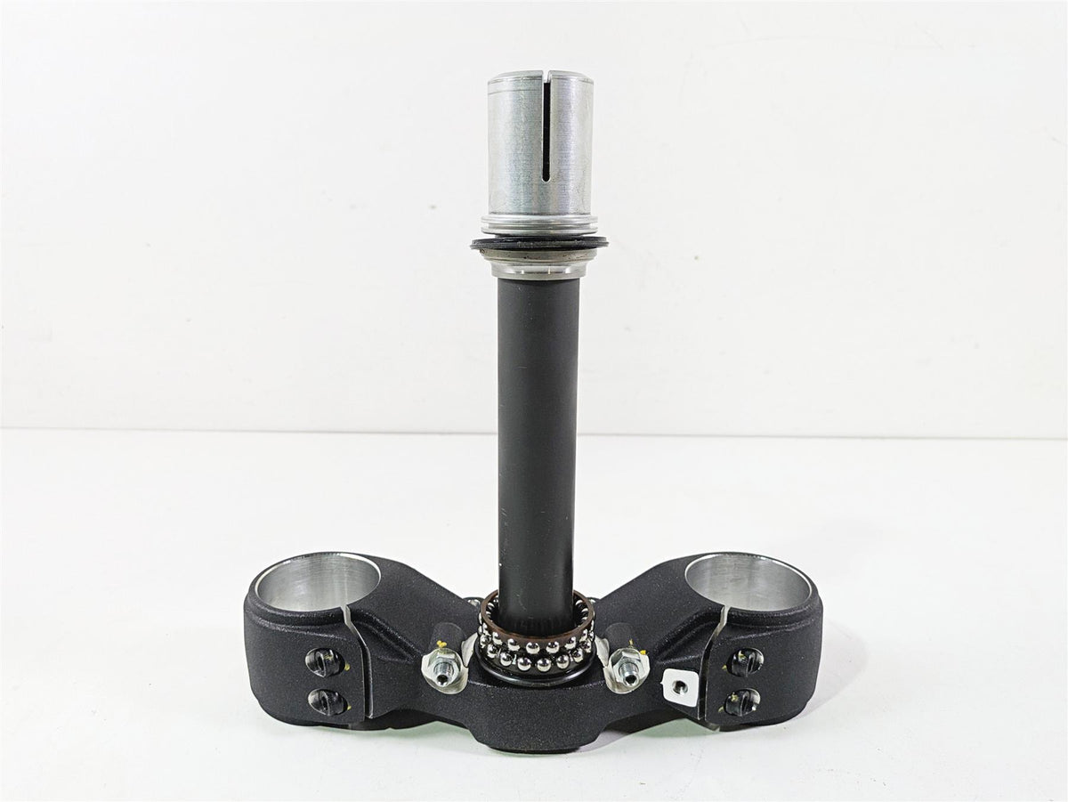 2022 Ducati Hypermotard 950 Lower Triple Tree Steering Clamp 342P1022AA {{ shop.shopifyCountryName }} - Mototech271