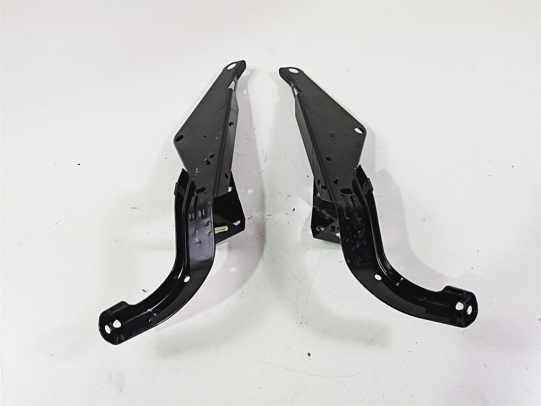 2011 Harley Touring FLHTCUSE CVO E-Glide Front Fairing Mount Holder Set 58938-96 | Mototech271