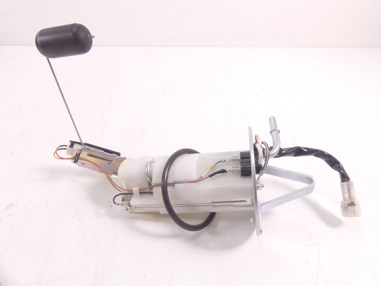 2018 Suzuki GSXR750 Fuel Gas Petrol Pump 2K - Tested 15100-14J01 {{ shop.shopifyCountryName }} - Mototech271