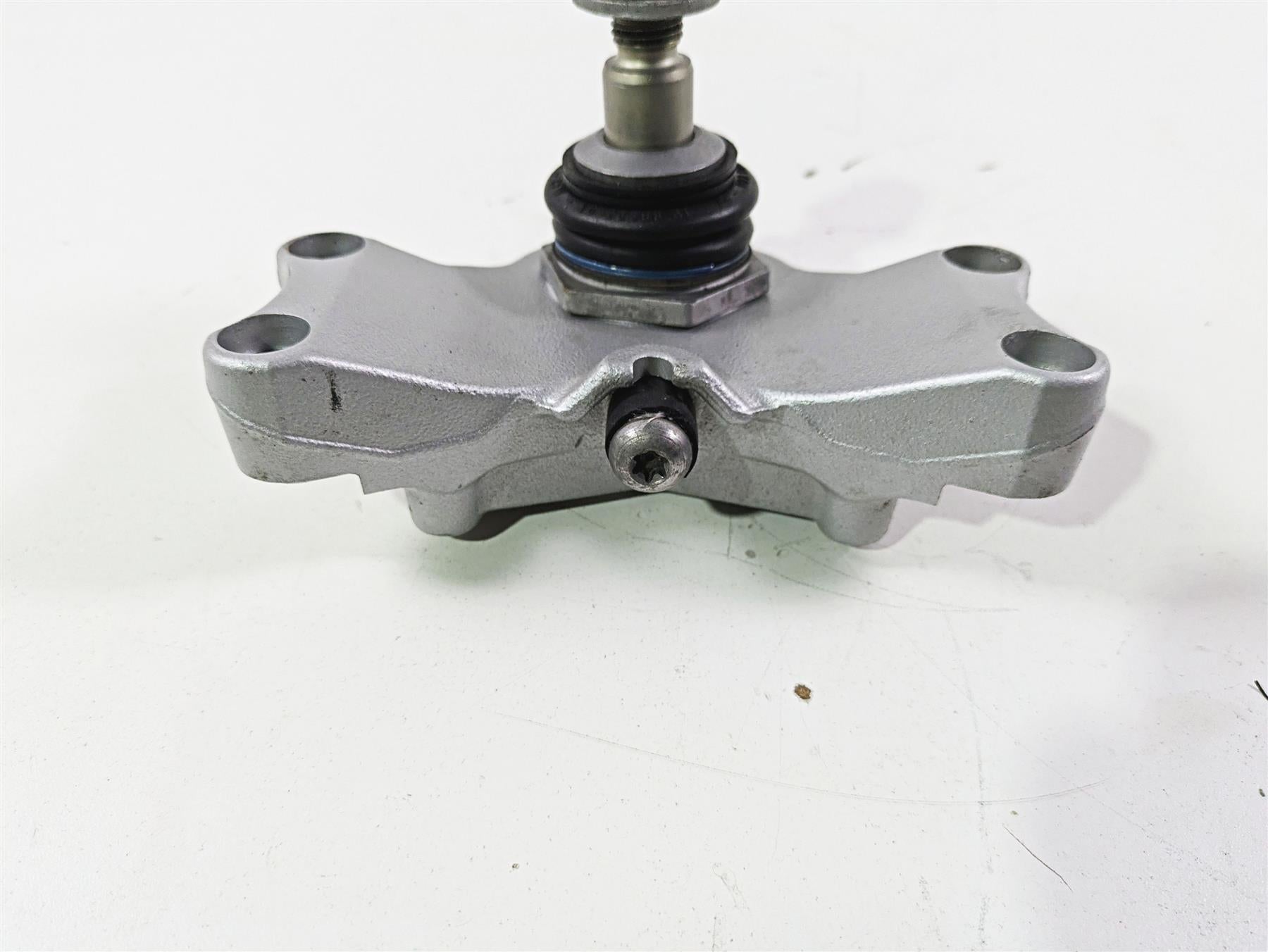 2009 BMW R1200RT K26 Lower Triple Tree & Ball Joint 31427652644 31427707541 {{ shop.shopifyCountryName }} - Mototech271