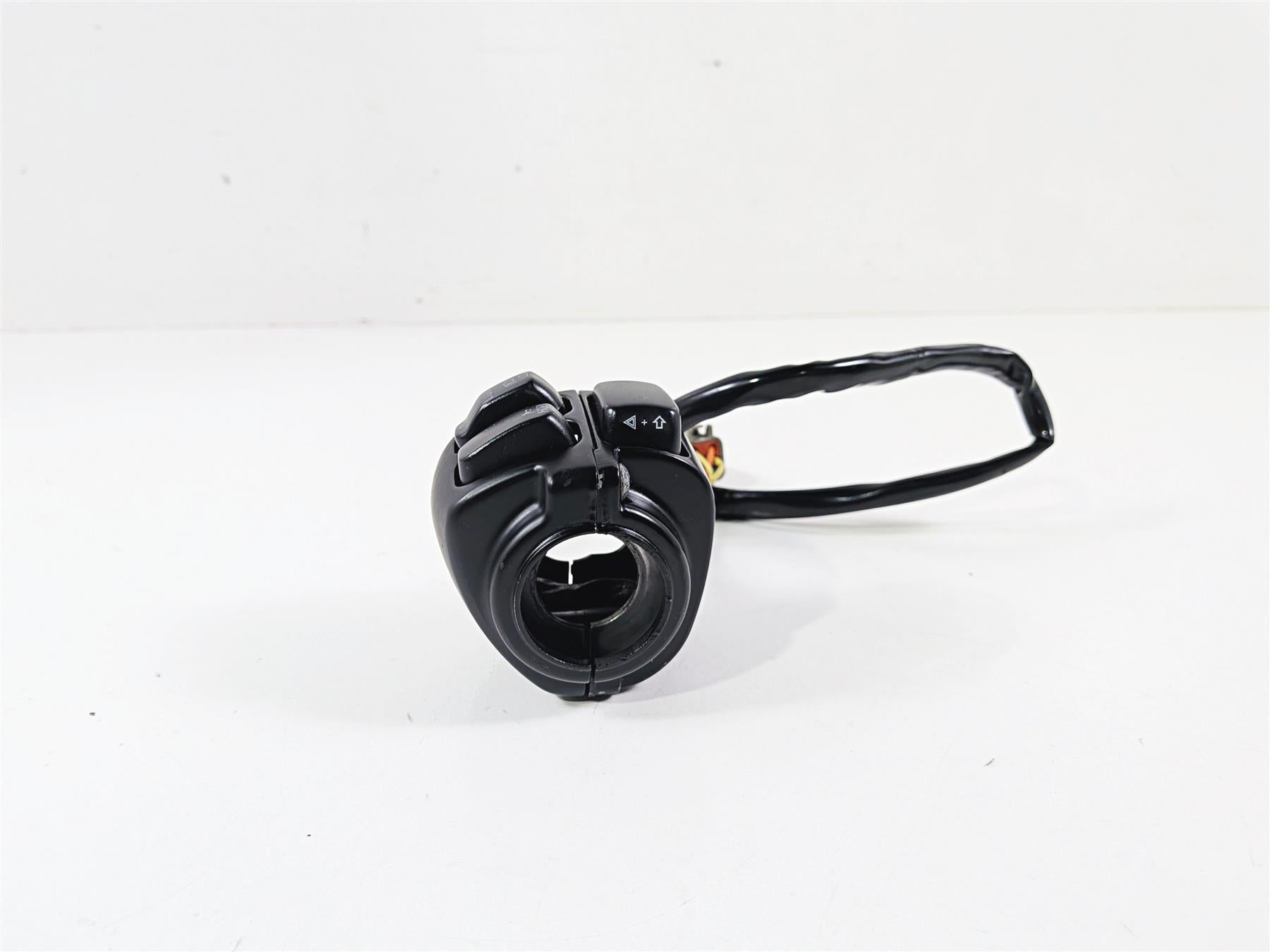 2000 Harley Touring FLHRCI Road King Left Hand Control Switch 71597-96B {{ shop.shopifyCountryName }} - Mototech271