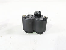 Load image into Gallery viewer, 2003 Harley Softail FXSTDI Deuce 100th Ignition Coil &amp; Chrome Cover 31743-01 | Mototech271
