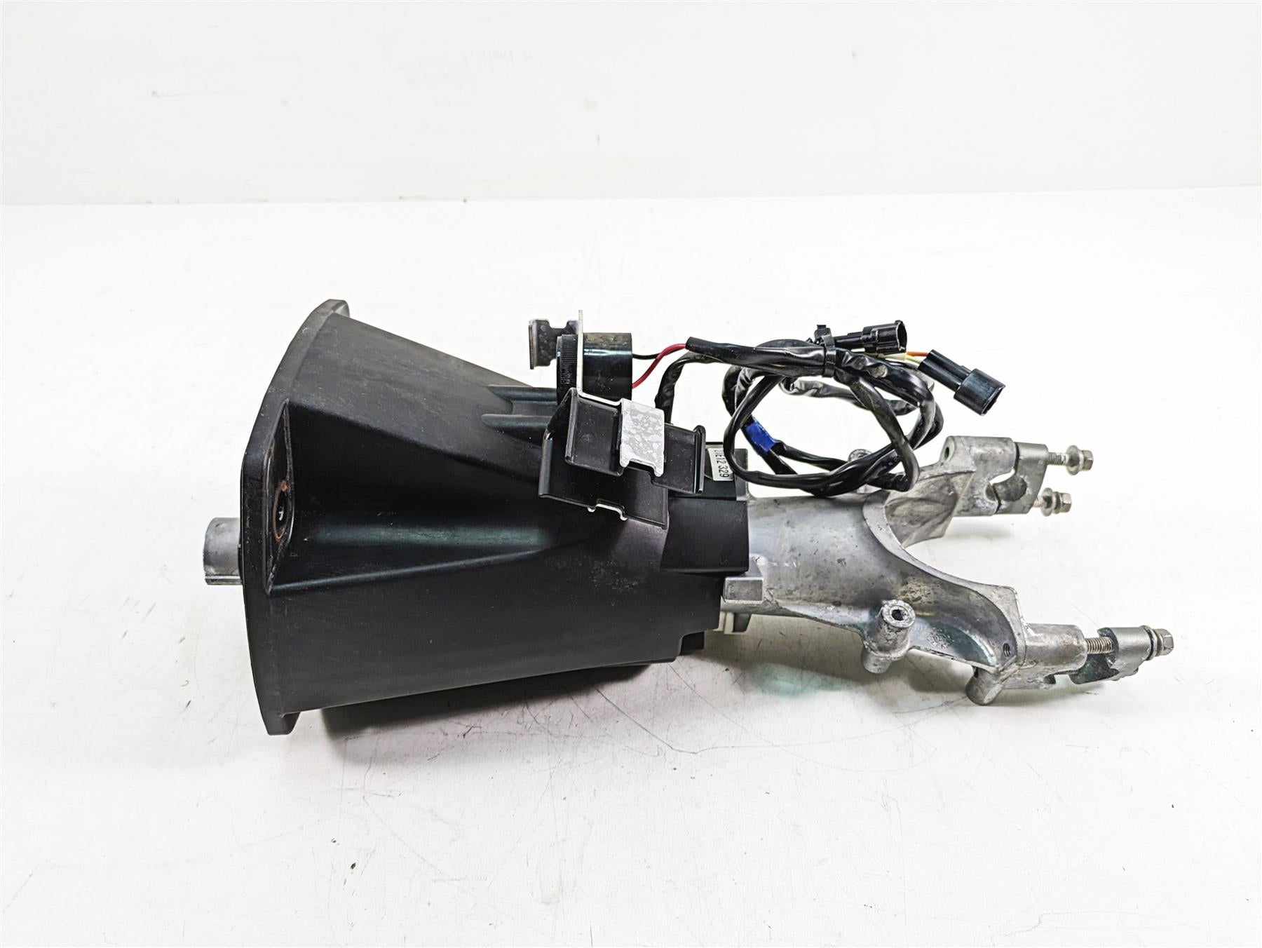 2022 Yamaha Waverunner EX Sp EX1050BX Steering Column Set - Read F3Y-61400-03-00 {{ shop.shopifyCountryName }} - Mototech271