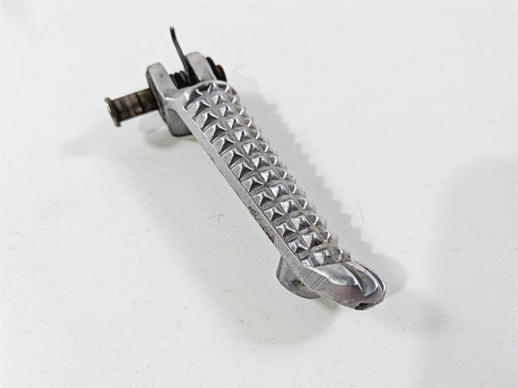 2008 Yamaha YZF R1 RN19 Front Right Footpeg & Brake Pedal 4C8-27211-00-00 {{ shop.shopifyCountryName }} - Mototech271