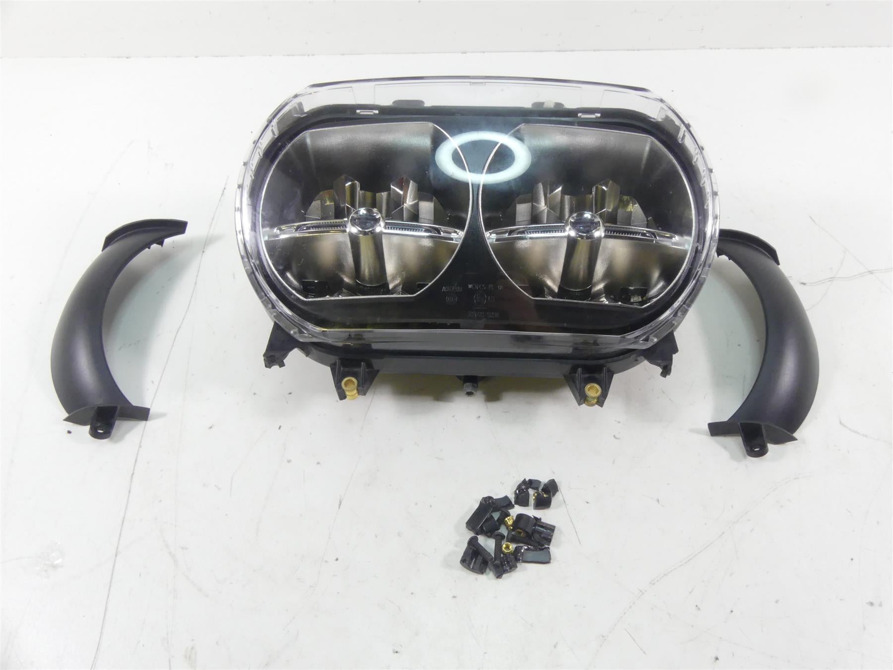 2016 Harley Touring FLTRX Road Glide Headlight Head Light Set 19K -Read 67700199 {{ shop.shopifyCountryName }} - Mototech271