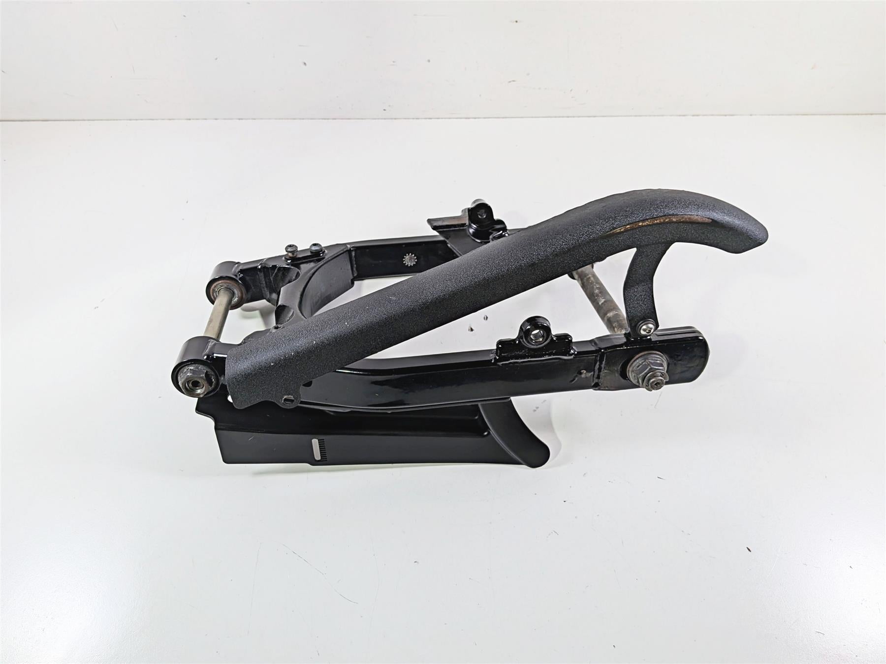 2007 Harley Dyna FXDB Street Bob Rear Swingarm Belt Guards 47820-06 {{ shop.shopifyCountryName }} - Mototech271