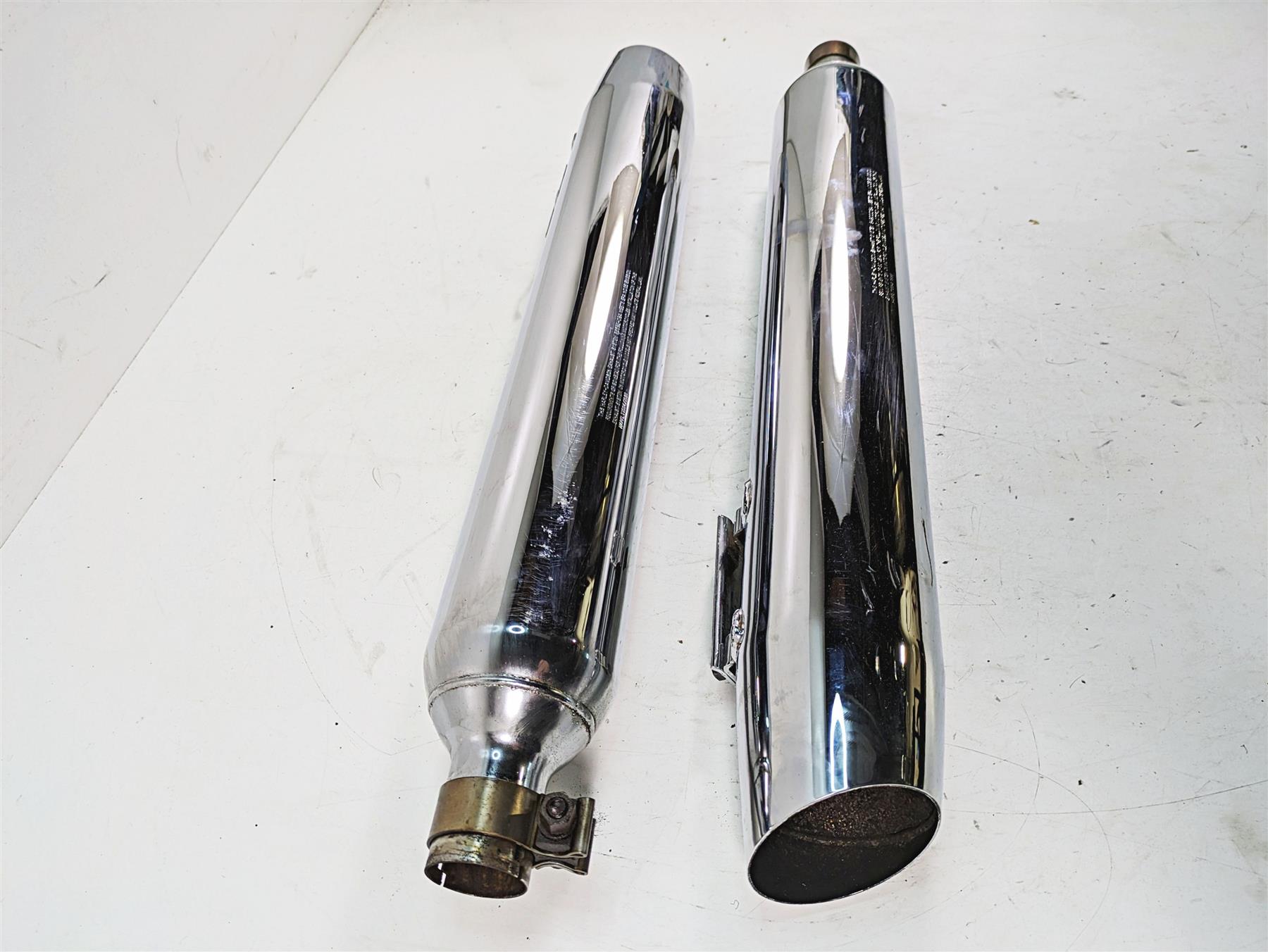 2009 Harley Touring FLHTCU Electra Glide Oem Exhaust Pipe Muffler Set 64900016A {{ shop.shopifyCountryName }} - Mototech271