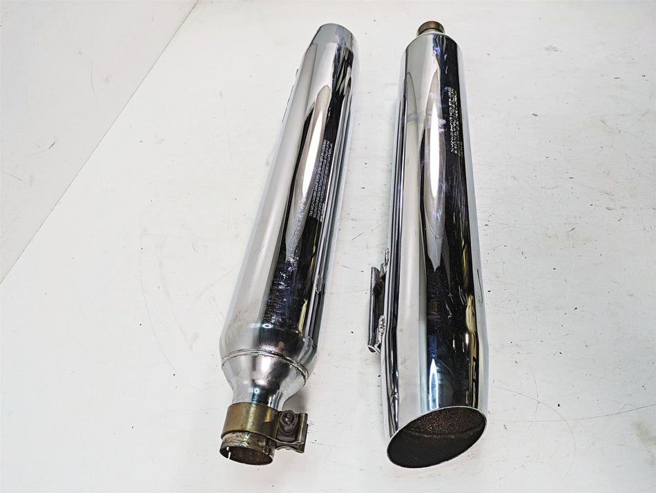 2009 Harley Touring FLHTCU Electra Glide Oem Exhaust Pipe Muffler Set 64900016A {{ shop.shopifyCountryName }} - Mototech271