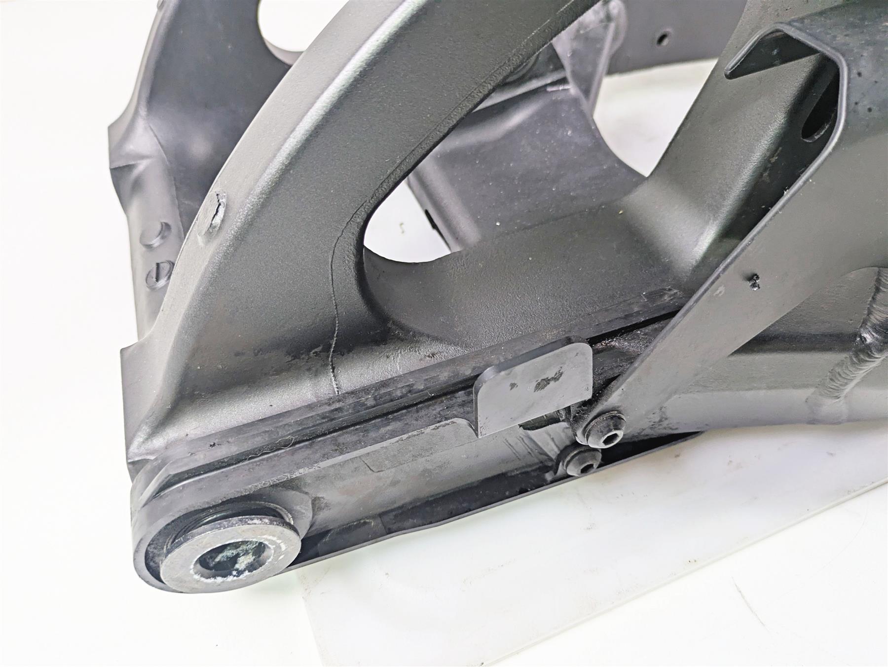 2016 Kawasaki ZX10R Ninja Straight Rear Swingarm Swing Arm 33001-0648 {{ shop.shopifyCountryName }} - Mototech271