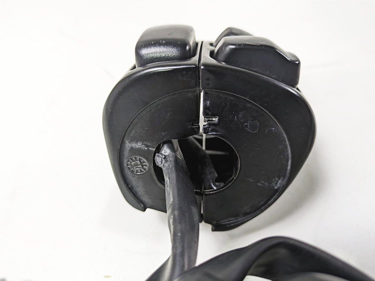 2003 Harley FLSTC Softail Heritage 100th Left Hand Control Switch 71682-06A {{ shop.shopifyCountryName }} - Mototech271