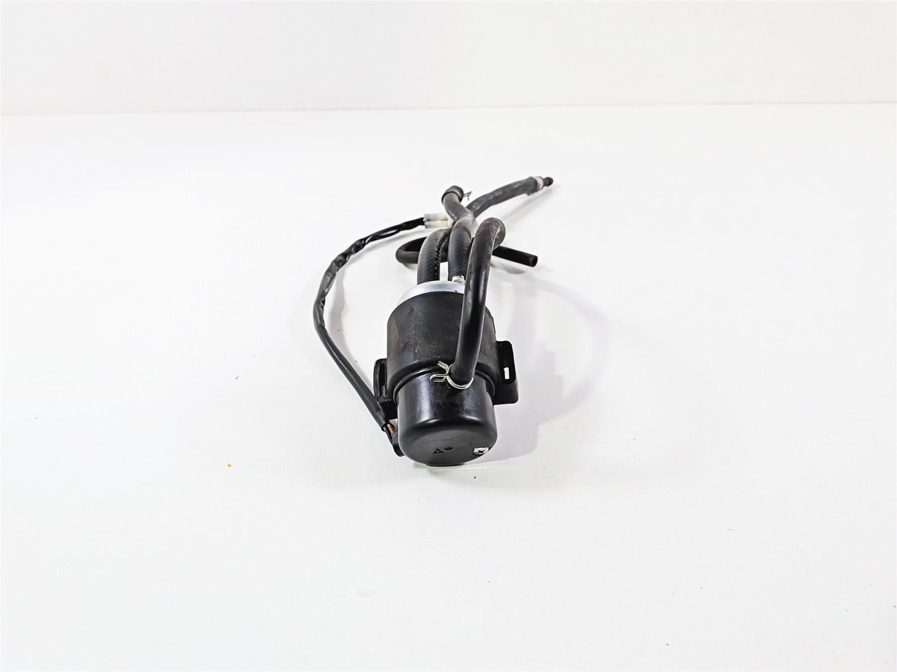 2005 KTM 950 LC8 Adventure Fuel Gas Petrol Pump & Lines - Tested 60012088100 {{ shop.shopifyCountryName }} - Mototech271