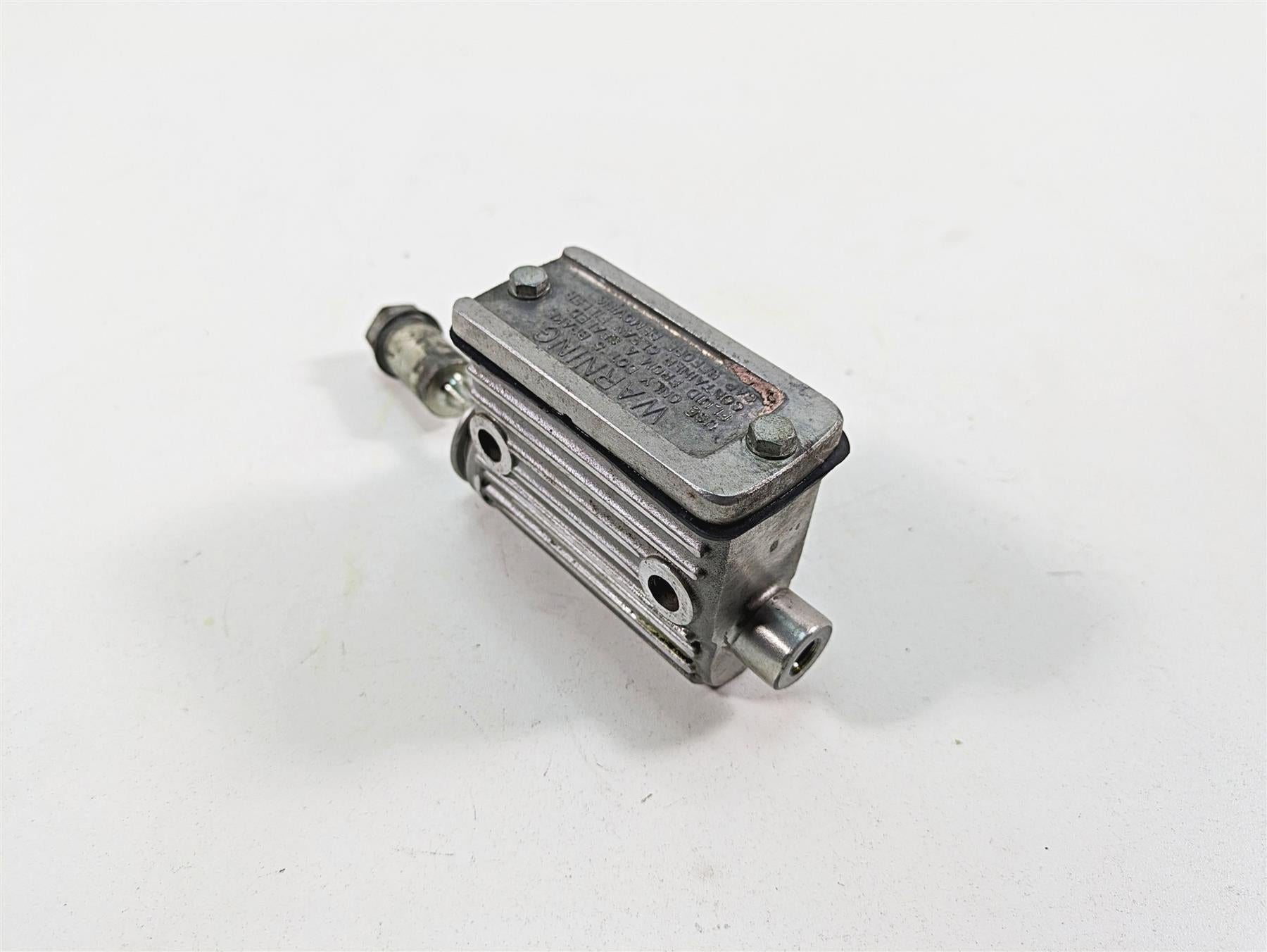 1986 Harley Sportster XLH 883 Rear Brake Master Cylinder 42453-82A {{ shop.shopifyCountryName }} - Mototech271
