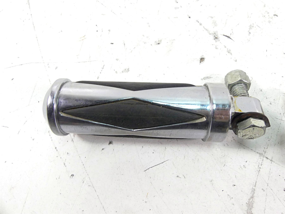 1997 Harley Sportster XL1200 C Rear Passenger Foot Peg Set {{ shop.shopifyCountryName }} - Mototech271
