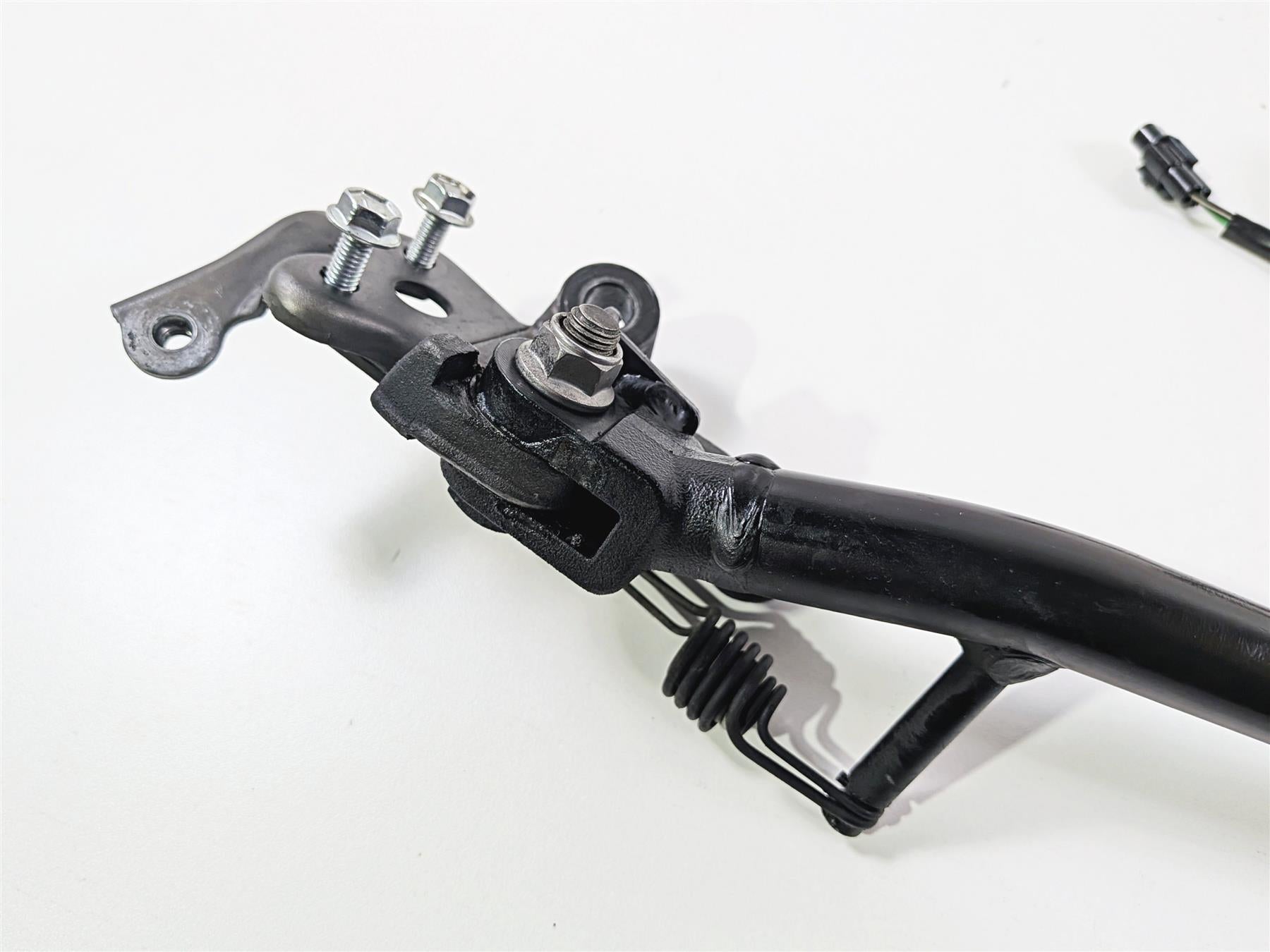 2024 Suzuki GSXR600 Side Kick Stand Kickstand & Safety Switch 42310-14J00 {{ shop.shopifyCountryName }} - Mototech271