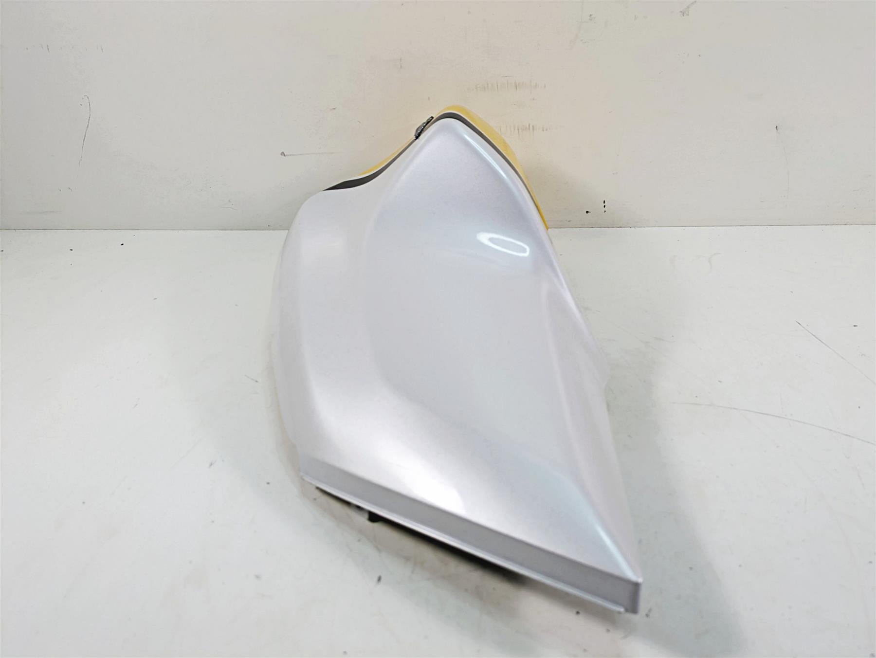 2020 Moto Guzzi V85 TT Adventure Right Tank Cover Yellow Sahara 2H003245000Z1 {{ shop.shopifyCountryName }} - Mototech271