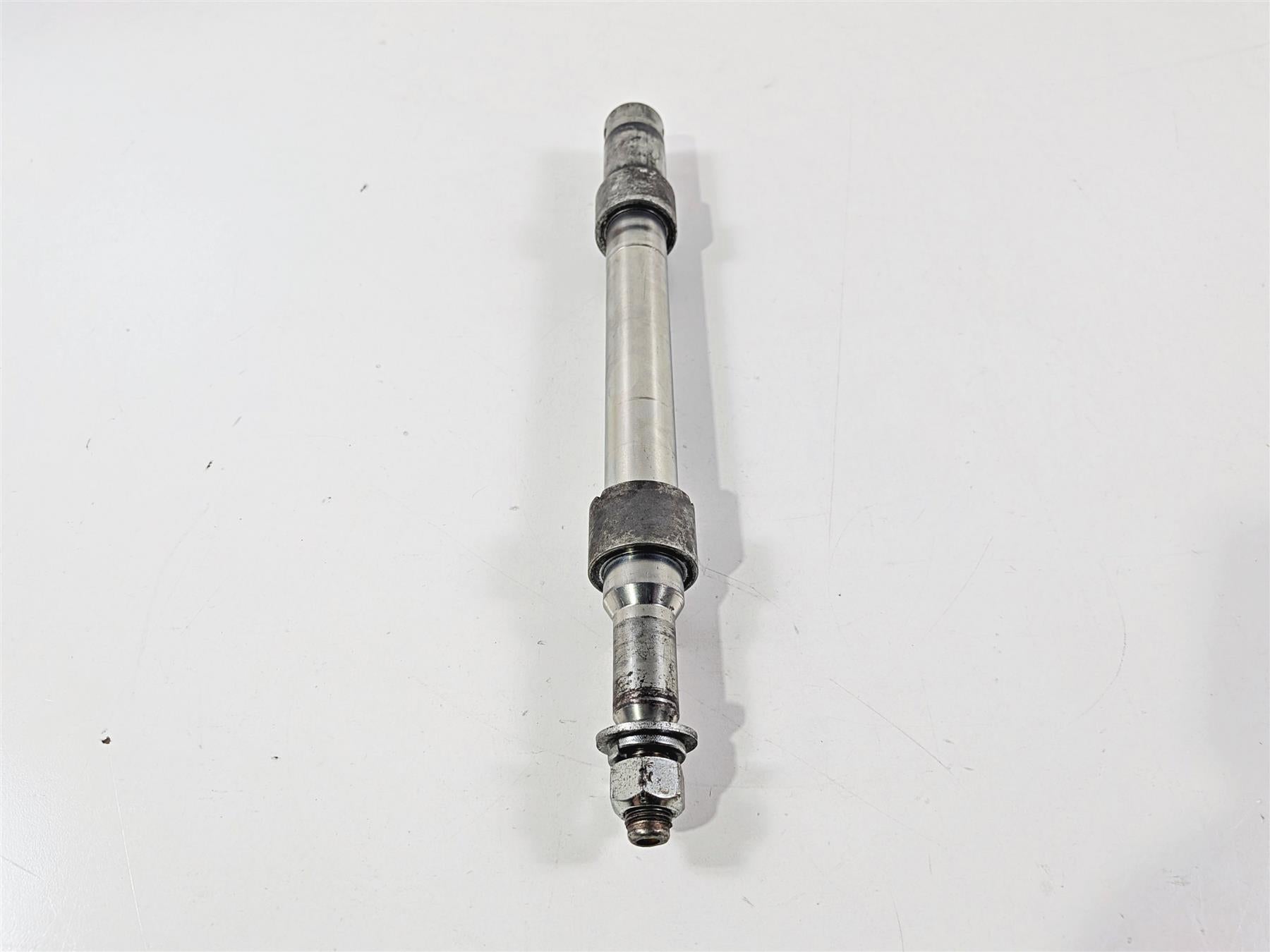 2004 Harley Touring FLTRI Road Glide Front Axle Wheel Spindle 1" 43364-00-Mototech271