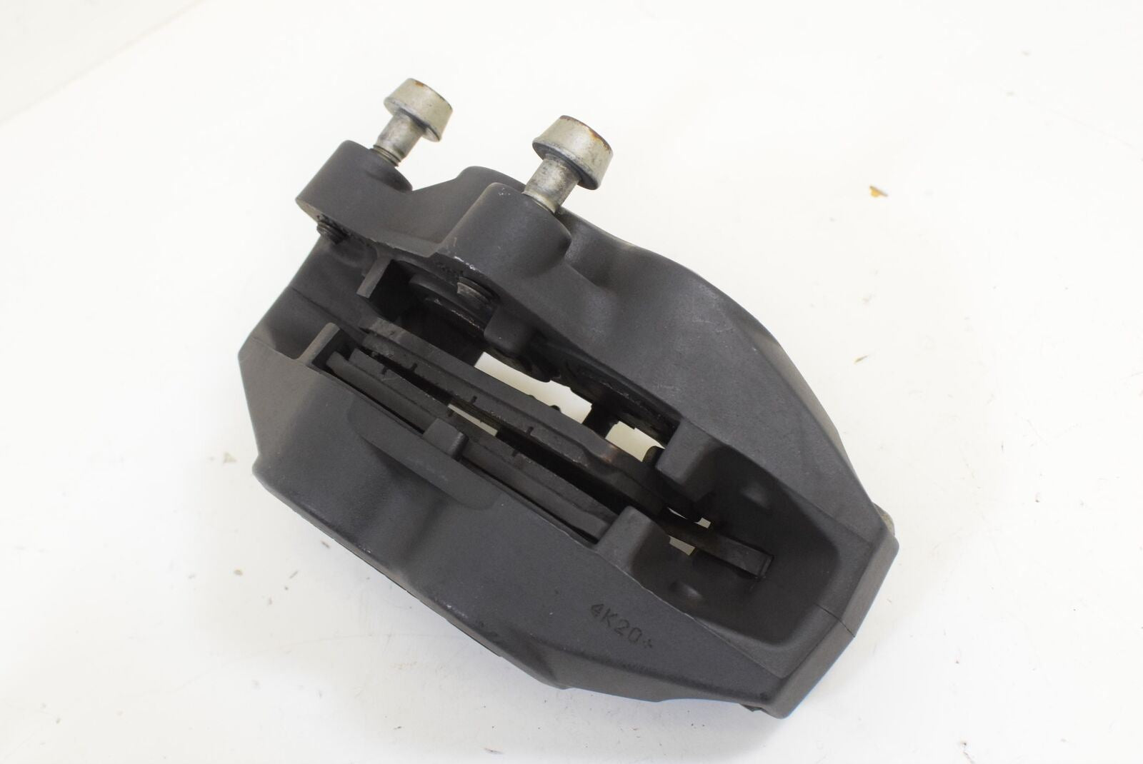 05 BMW R1200GS R1200 GS K25 Front LEFT Brake Caliper 34117684959 {{ shop.shopifyCountryName }} - Mototech271