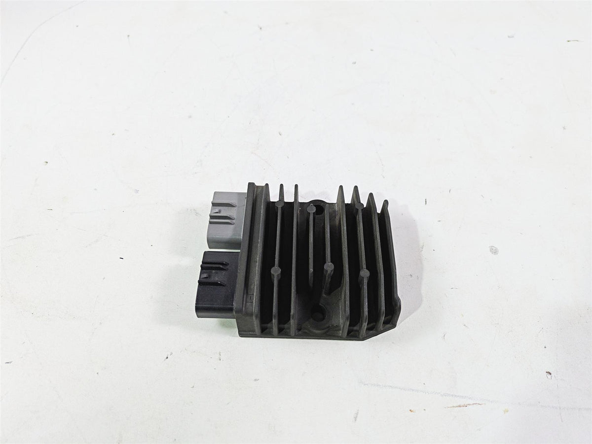 2016 Ducati Monster 1200 S Rectifier Voltage Regulator 54040321A SH821AA {{ shop.shopifyCountryName }} - Mototech271