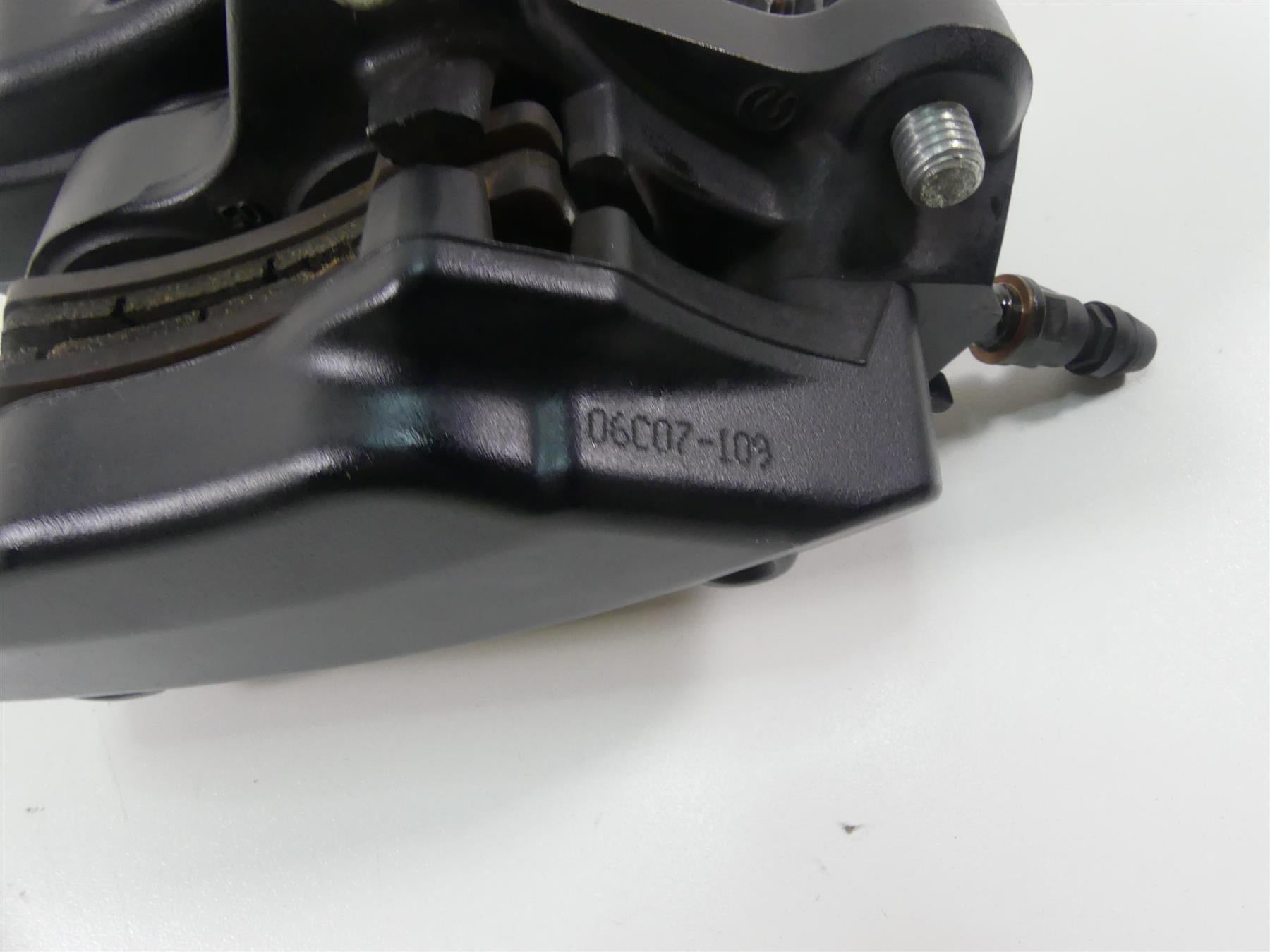 2006 Harley VRSCD Night Rod Front Brake Caliper & Line Set 44731-06A 44732-06A {{ shop.shopifyCountryName }} - Mototech271
