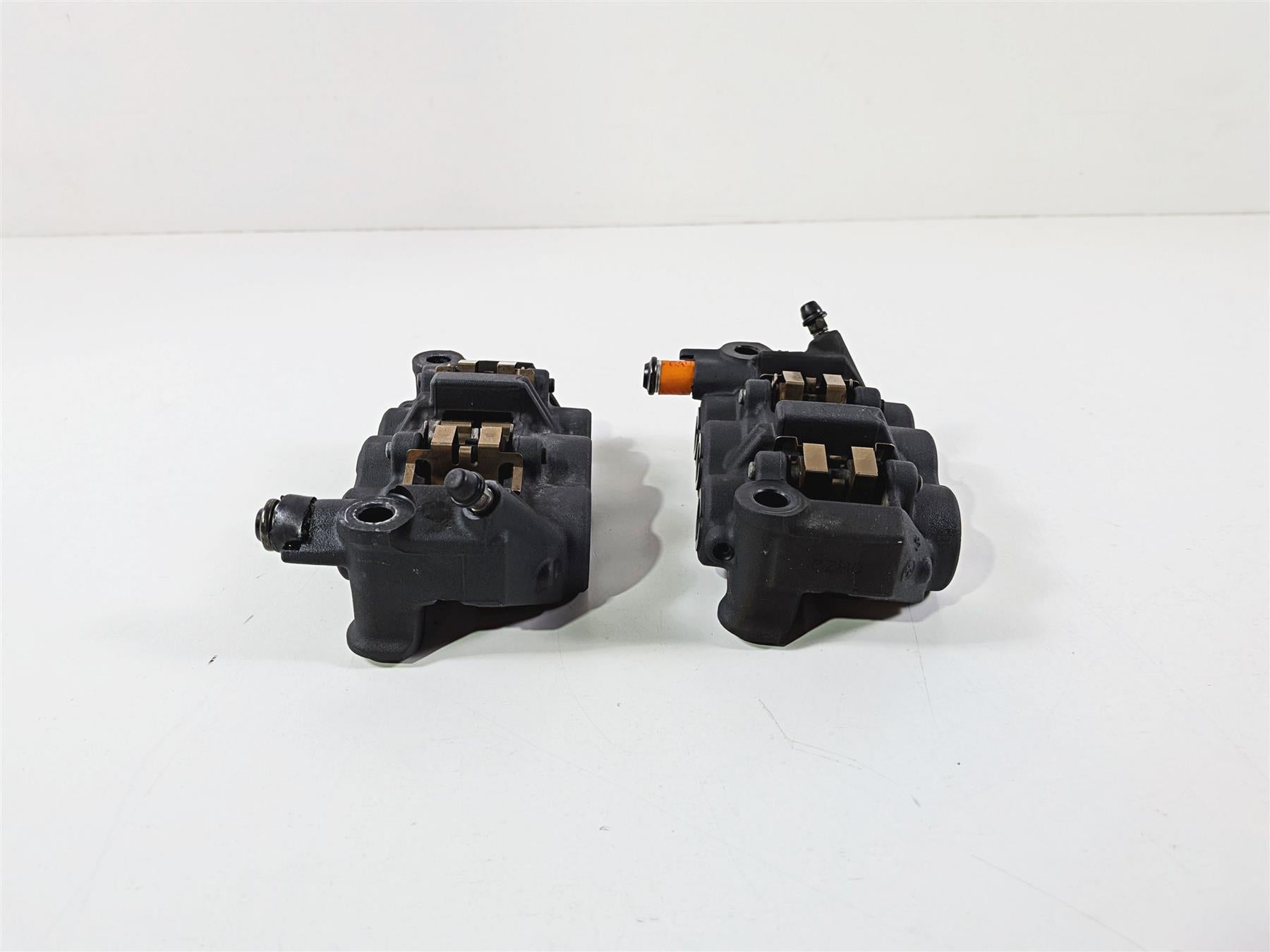 2009 Yamaha VMX17 V-Max 1700 Front Brake Caliper Set 128mm 4C8-2580T-10-00-Mototech271