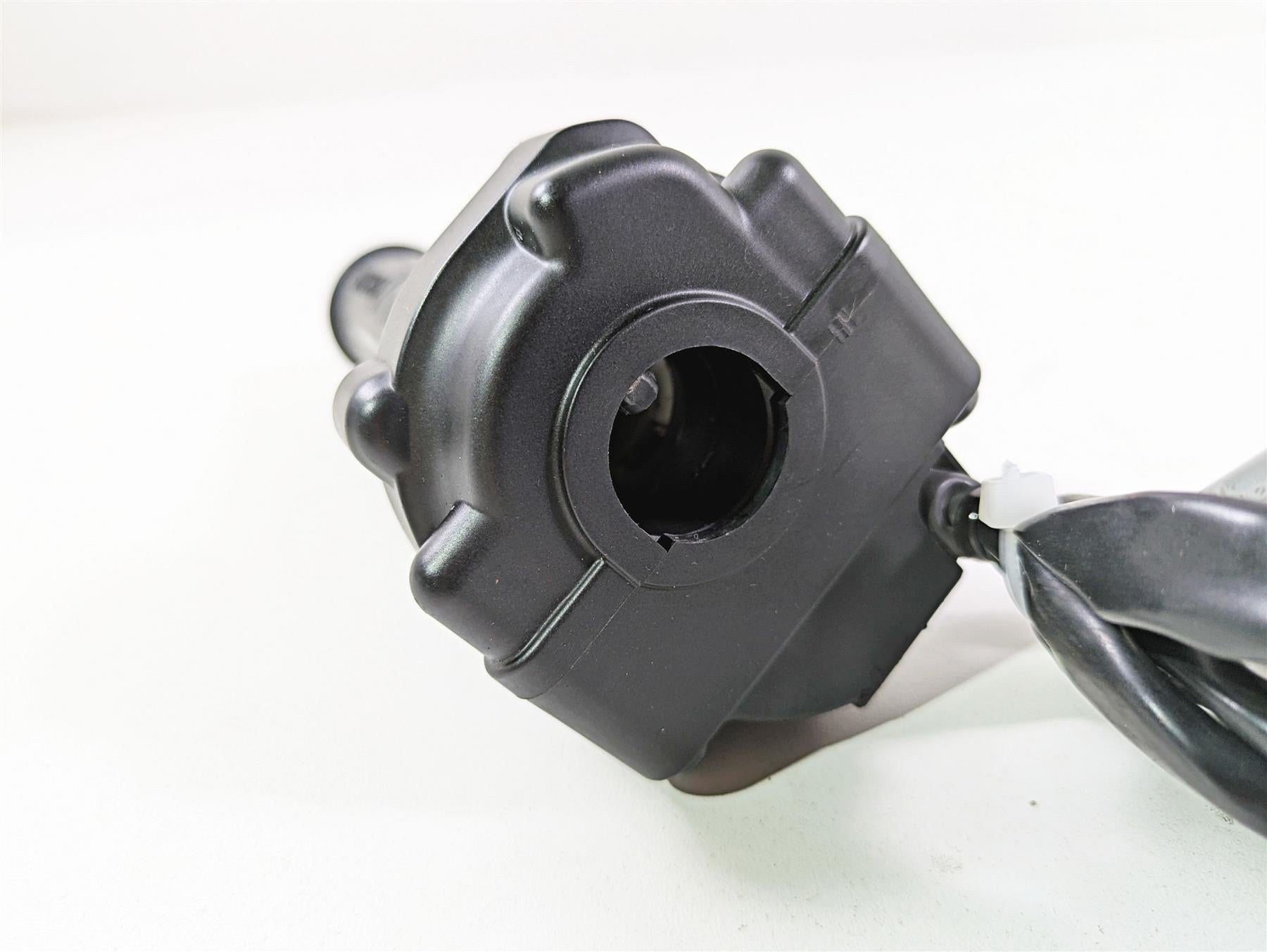 2019 Ducati Supersport 939 S Ride Fly By Wire Throttle Sensor 66020093B {{ shop.shopifyCountryName }} - Mototech271