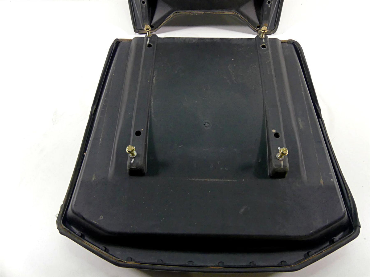 2018 Can Am Commander 1000R XT Right Passenger Seat Cushion Set 703500943 {{ shop.shopifyCountryName }} - Mototech271