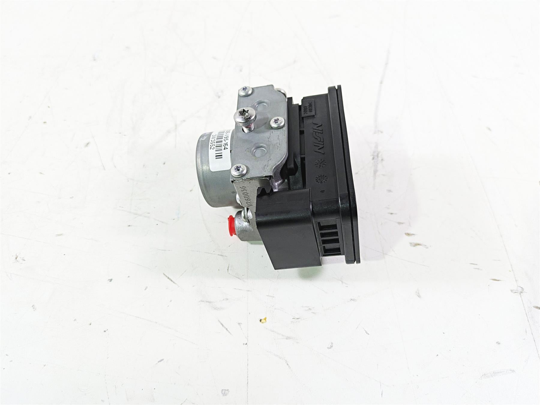 2020 Triumph Daytona 765 Moto2 Abs Brake Pump Unit Module T2022854 {{ shop.shopifyCountryName }} - Mototech271