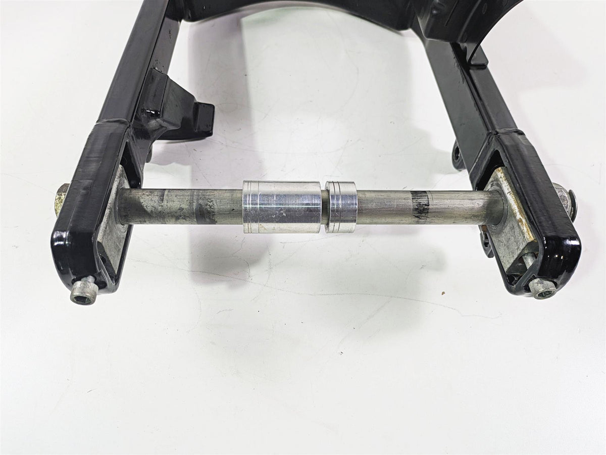 2009 Harley FXDC Dyna Super Glide Rear Swingarm + Axle & Belt Guards 47820-06 {{ shop.shopifyCountryName }} - Mototech271