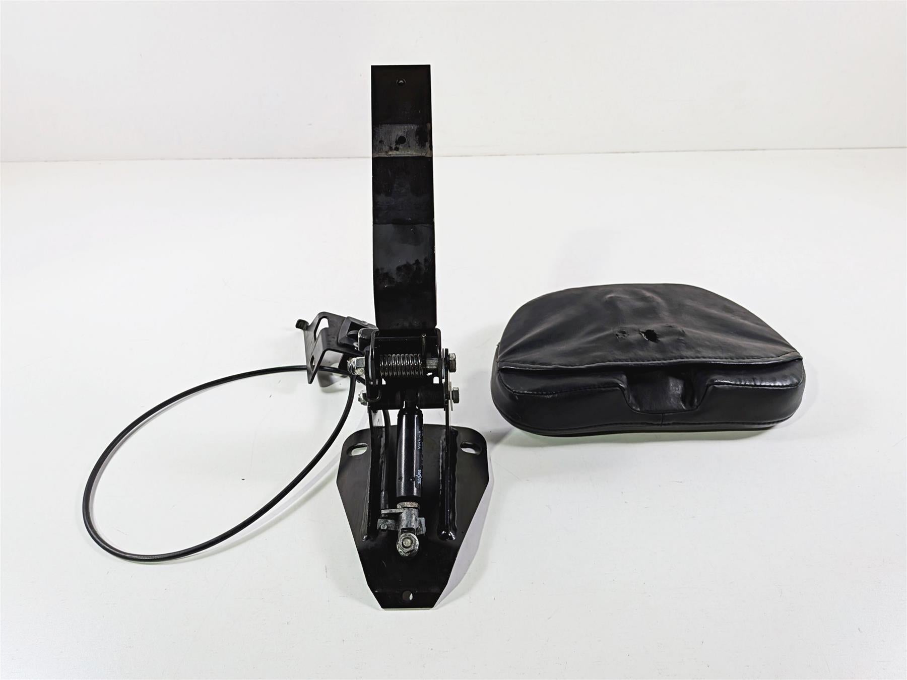 2016 Harley Touring FLHX Street Glide Driver Seat Backrest Mounting Kit 52589-09 {{ shop.shopifyCountryName }} - Mototech271