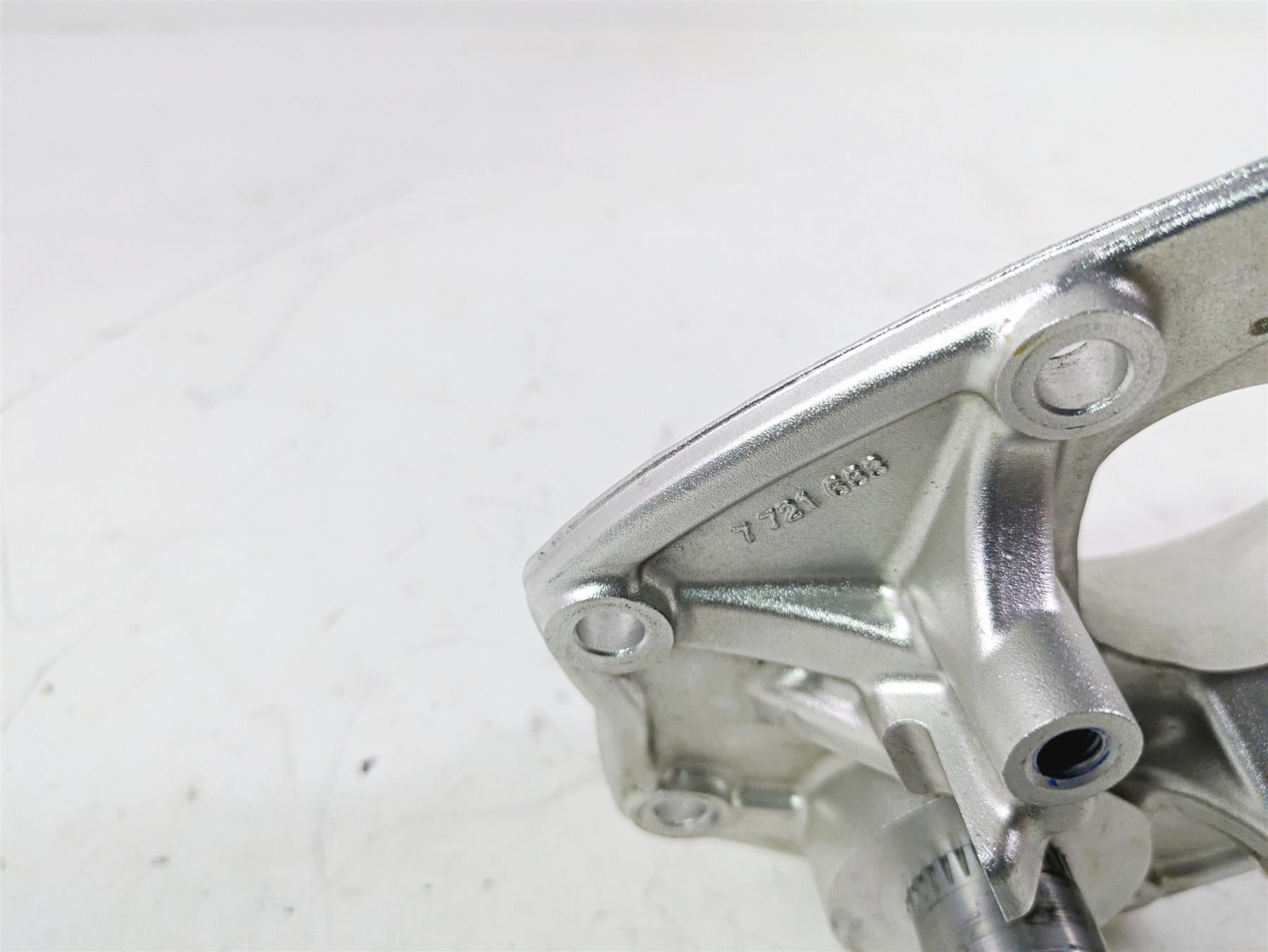 2015 BMW K1600 GT K48 Upper Arm Bridge & Steering Piece 32717721663 {{ shop.shopifyCountryName }} - Mototech271