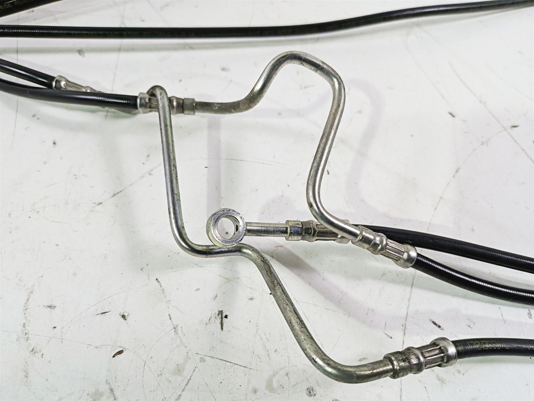 2015 Harley Touring FLHTKL E -Glide Low Front Abs Brake Line Hose Set 41800544 {{ shop.shopifyCountryName }} - Mototech271