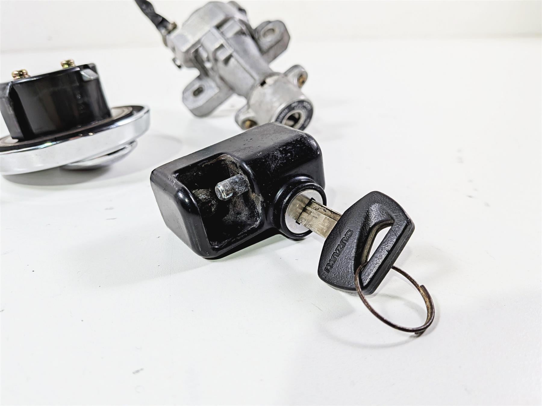 2004 Suzuki VL800 Intruder Volusia Ignition Switch Key Lock Set 37000-41820 {{ shop.shopifyCountryName }} - Mototech271