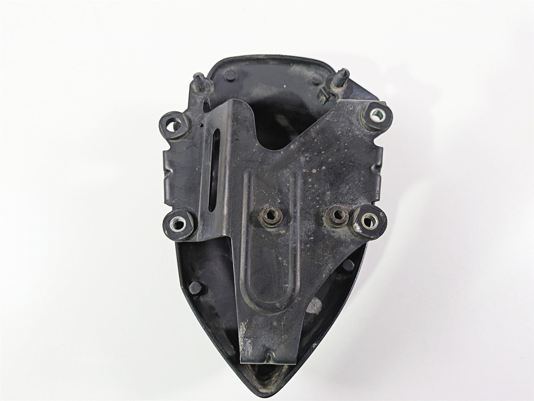 2018 Indian Springfield Dark Horse Ignition Coil Cover & Mount 5633897 {{ shop.shopifyCountryName }} - Mototech271