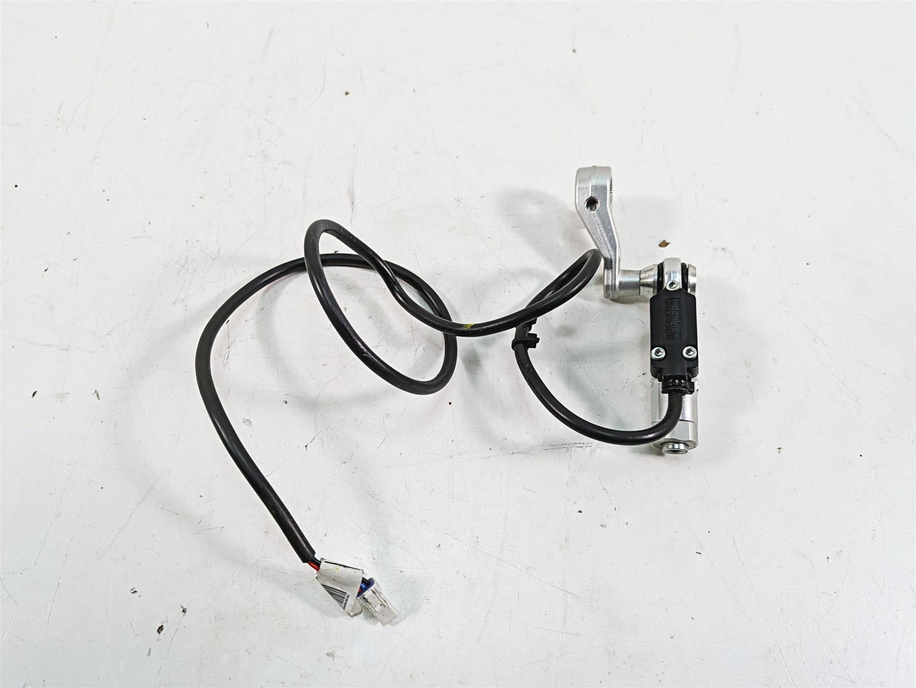 2020 Aprilia Tuono V4 Factory Quickshifter Quick Shift Shifter Assist 2B002890 {{ shop.shopifyCountryName }} - Mototech271