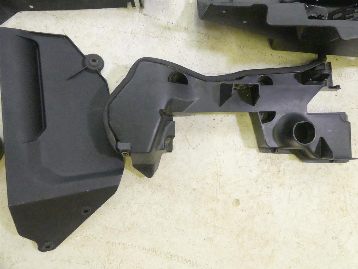 2020 Can-Am Commander 1000R XT Interior Fairing Plastic Cover Set {{ shop.shopifyCountryName }} - Mototech271