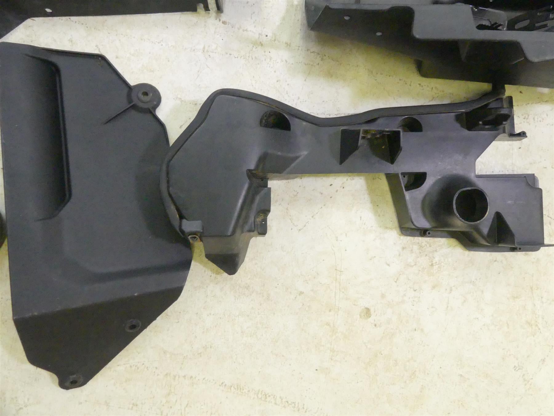2020 Can-Am Commander 1000R XT Interior Fairing Plastic Cover Set {{ shop.shopifyCountryName }} - Mototech271