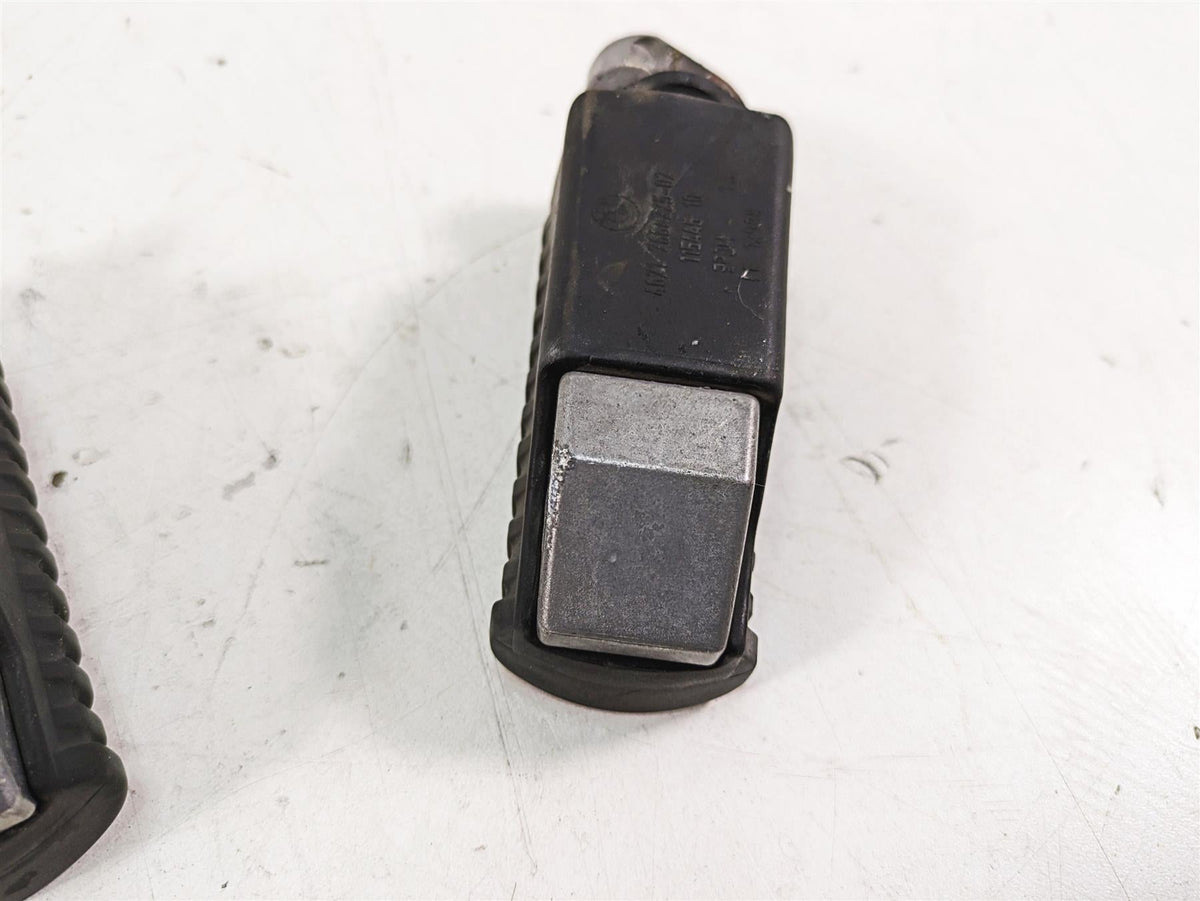 2007 BMW R1200GS K255 Adv Passenger Pillion Footpeg Foot Peg Set 46717664225 {{ shop.shopifyCountryName }} - Mototech271
