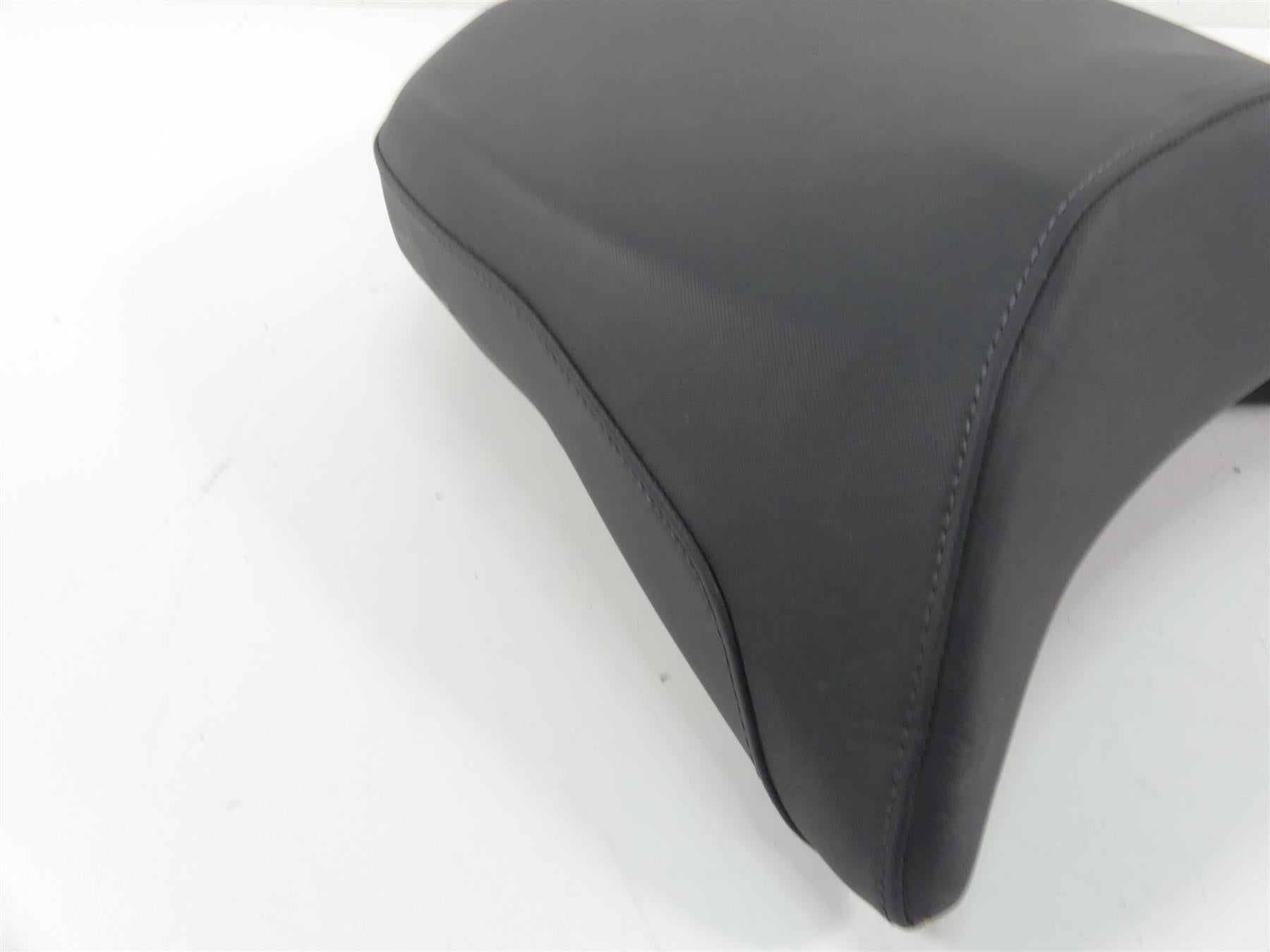 2013 BMW R1200GS GSW K50 Rear Passenger Pillion Seat Saddle - Read 52538536863 {{ shop.shopifyCountryName }} - Mototech271