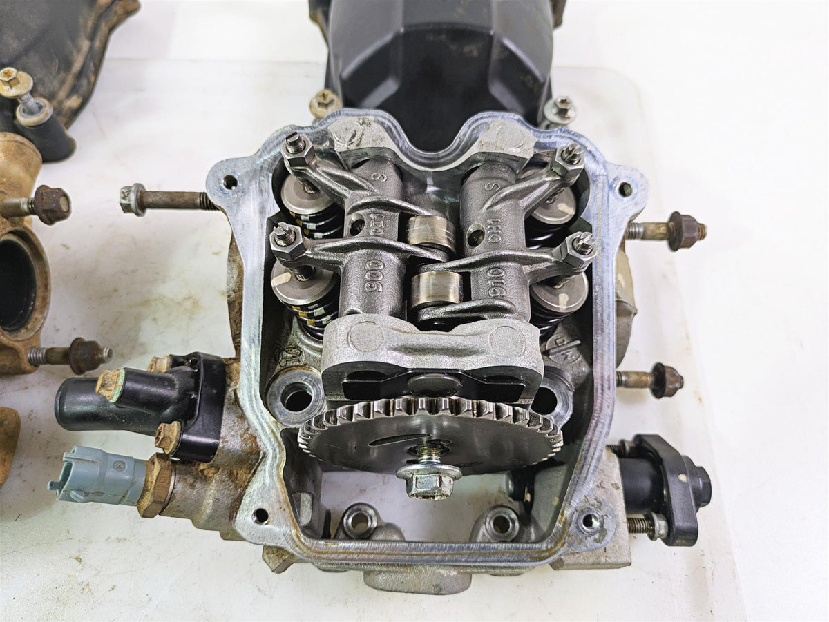 2011 Can-Am Outlander 650 4X4 XT Cylinderhead Cylinder Head Set 420623941 {{ shop.shopifyCountryName }} - Mototech271