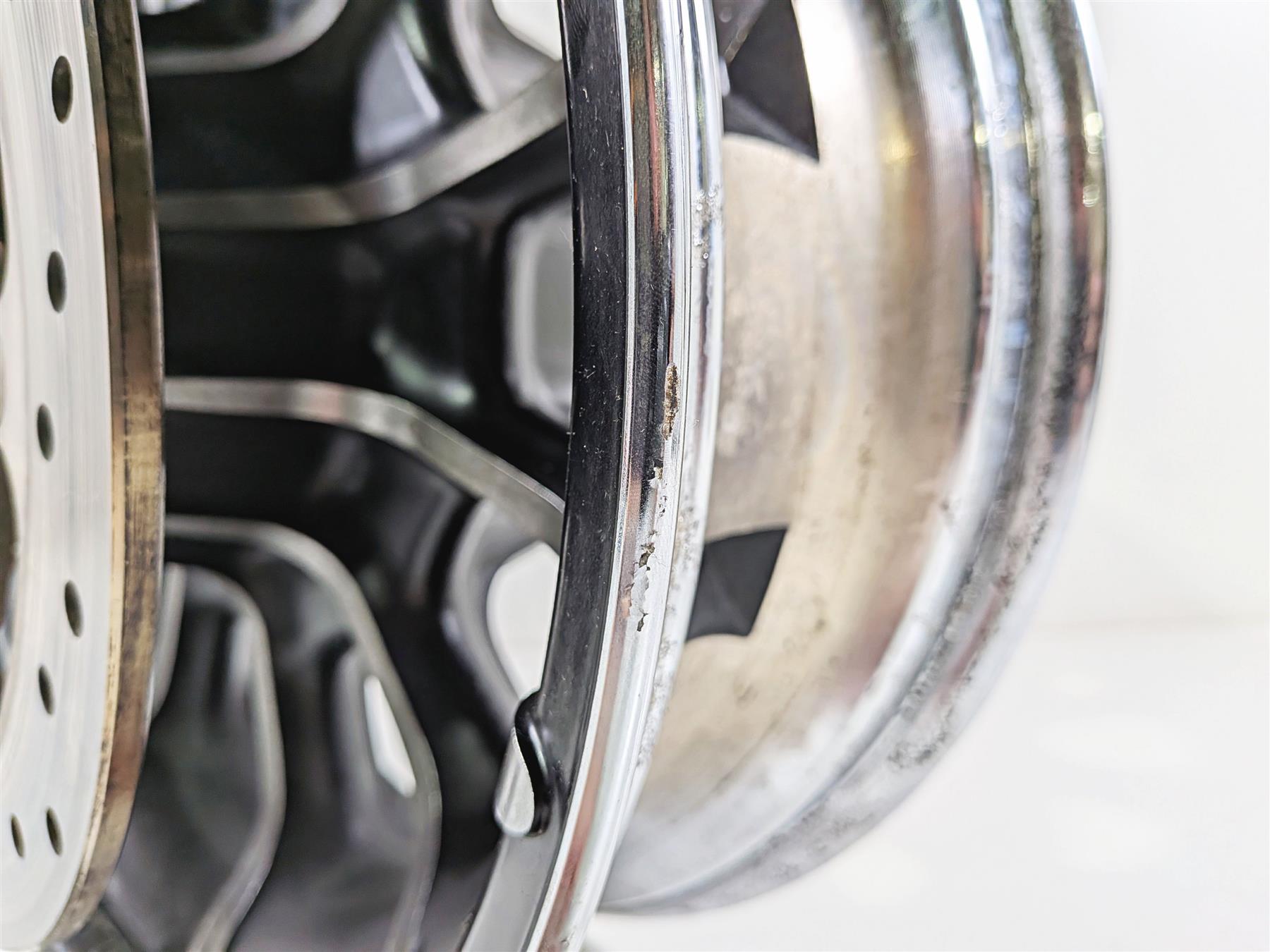 2011 Harley Touring FLHTCU CVO Electra Glide 16x5 Rear Wheel Roulette 55064-10-Mototech271