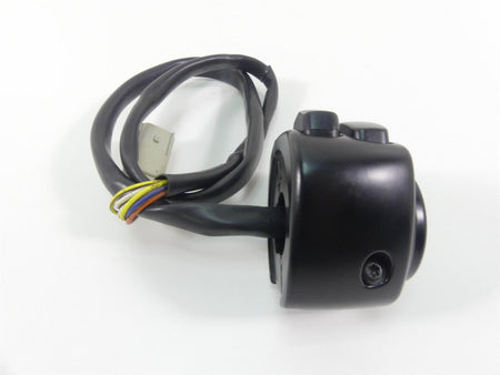 2008 Harley Softail FLSTSB Cross Bones Left Hand Signal Control Switch 71682-06A {{ shop.shopifyCountryName }} - Mototech271