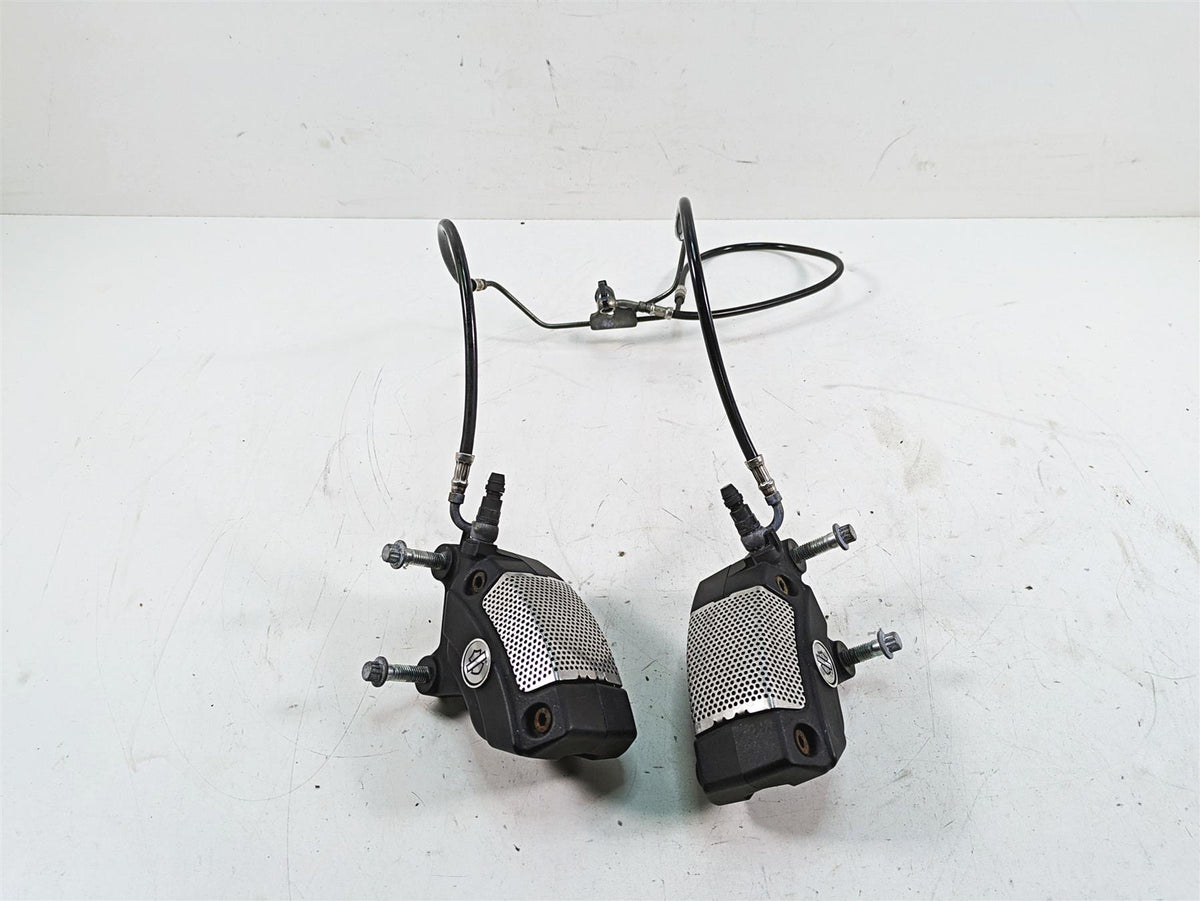 2009 Harley Touring FLHTCU Electra Glide Front Brake Caliper Set 43027-08 {{ shop.shopifyCountryName }} - Mototech271