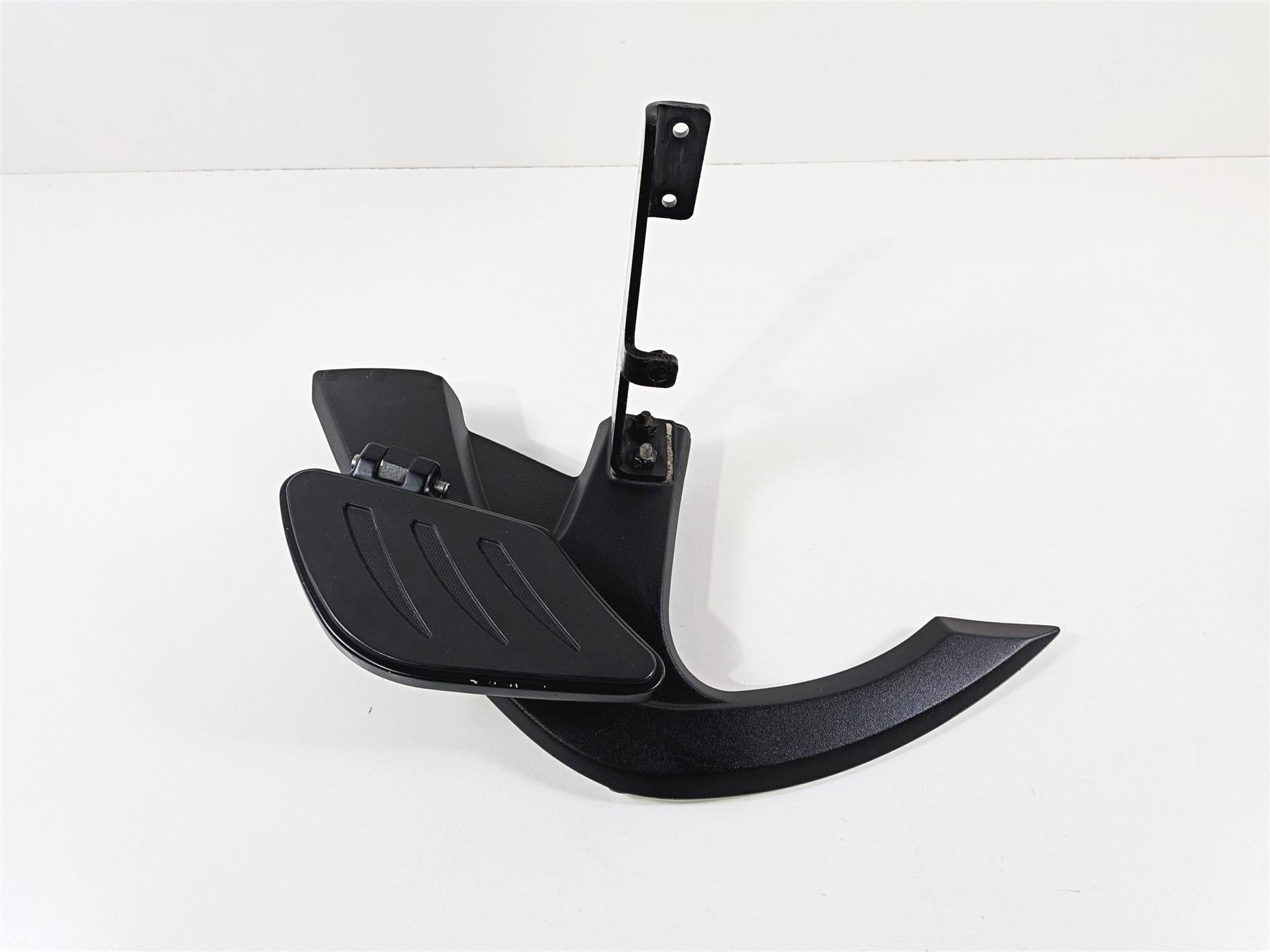 2013 Victory Vision Tour Left Rear Black Floorboard & Mount Crash Rail 5135905 {{ shop.shopifyCountryName }} - Mototech271