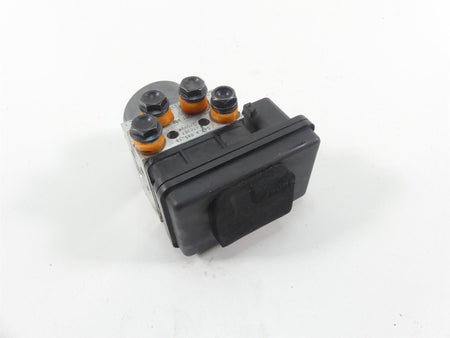 2017 Ducati 939 S Supersport Abs Brake Pump Unit Module 54240661B 54240651B {{ shop.shopifyCountryName }} - Mototech271