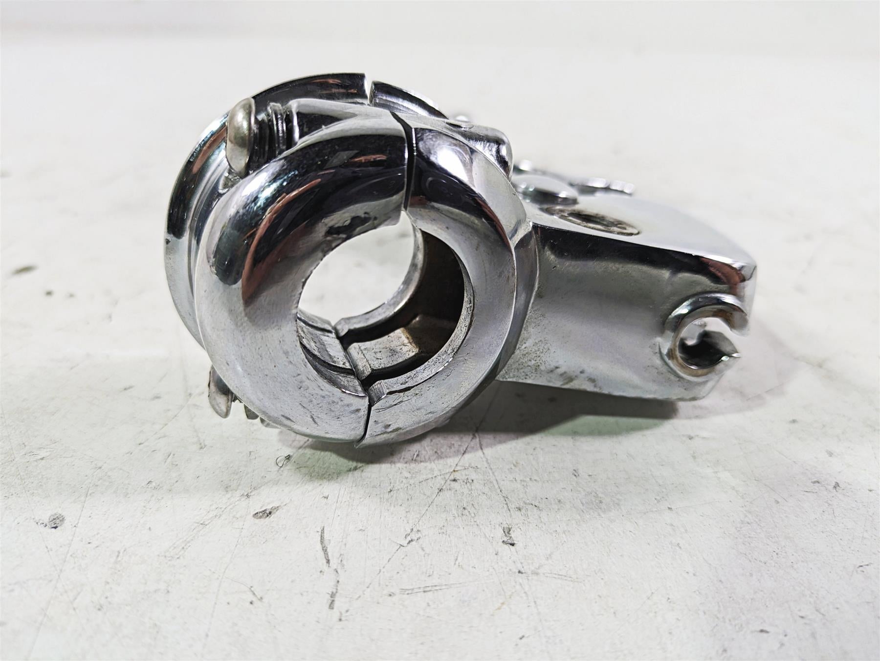 2002 Harley FLSTC Softail Heritage Chrome Clutch Perch & Lever 45015-96 {{ shop.shopifyCountryName }} - Mototech271