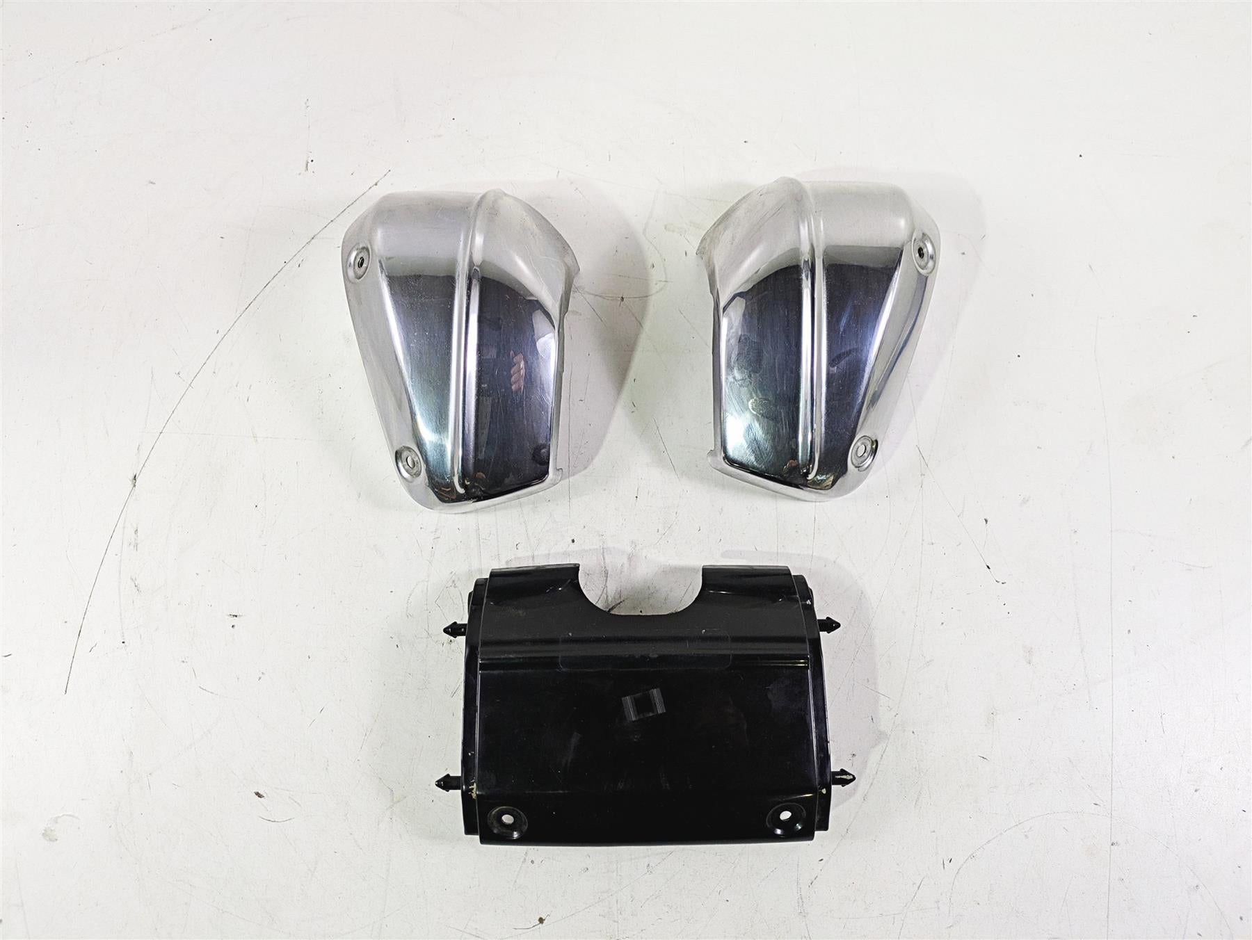 2004 Yamaha XVZ1300 Royal Star Left Right Side Cover Fairings 4NK-21711-00-P9 {{ shop.shopifyCountryName }} - Mototech271