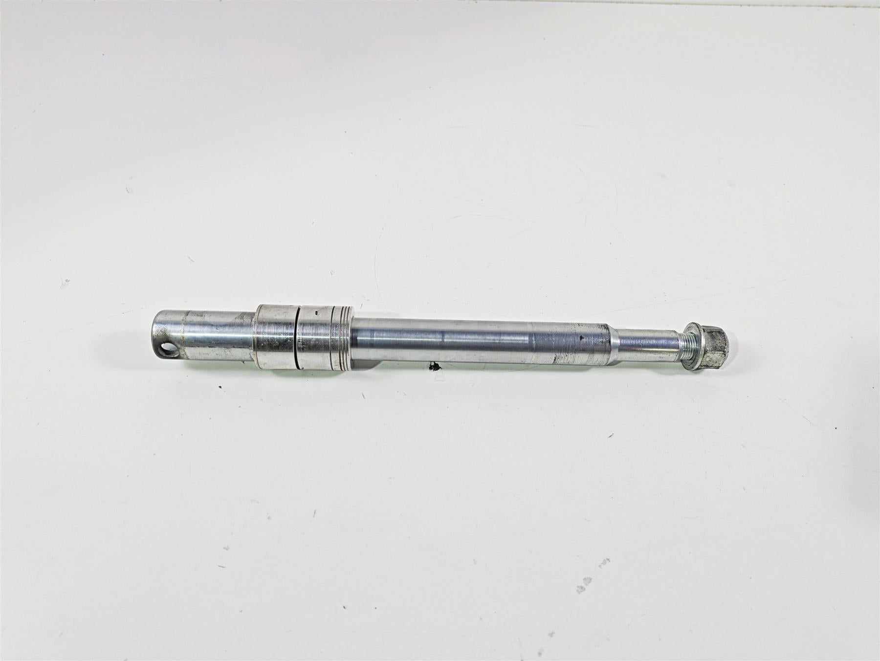 2016 Harley FXDF Dyna Fat Bob Front Axle Wheel Spindle 25mm 41547-07A {{ shop.shopifyCountryName }} - Mototech271
